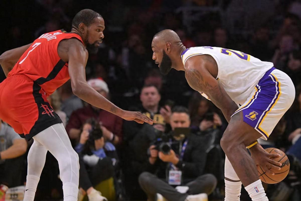 太阳城娱乐官方网站-NBA最新排名！西部4队抢第2，快船冲前8，东部3队打响第2追击战
